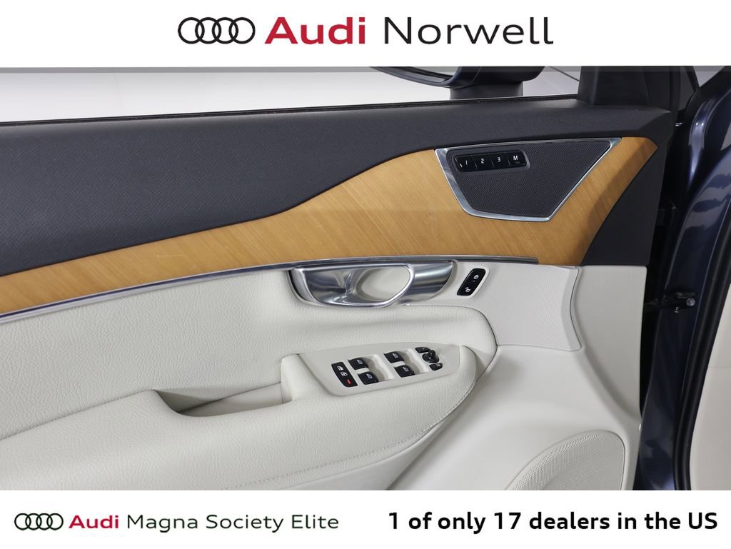 Used 2021 Volvo XC90 T6 Momentum image 22