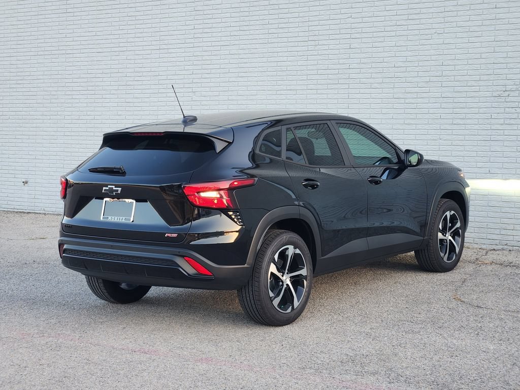 New 2026 Chevrolet Trax RS w/ Driver Confidence Package FWD image 4
