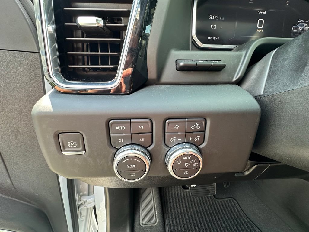 Used 2025 GMC Sierra 2500 Denali Ultimate AWD/4WD image 4