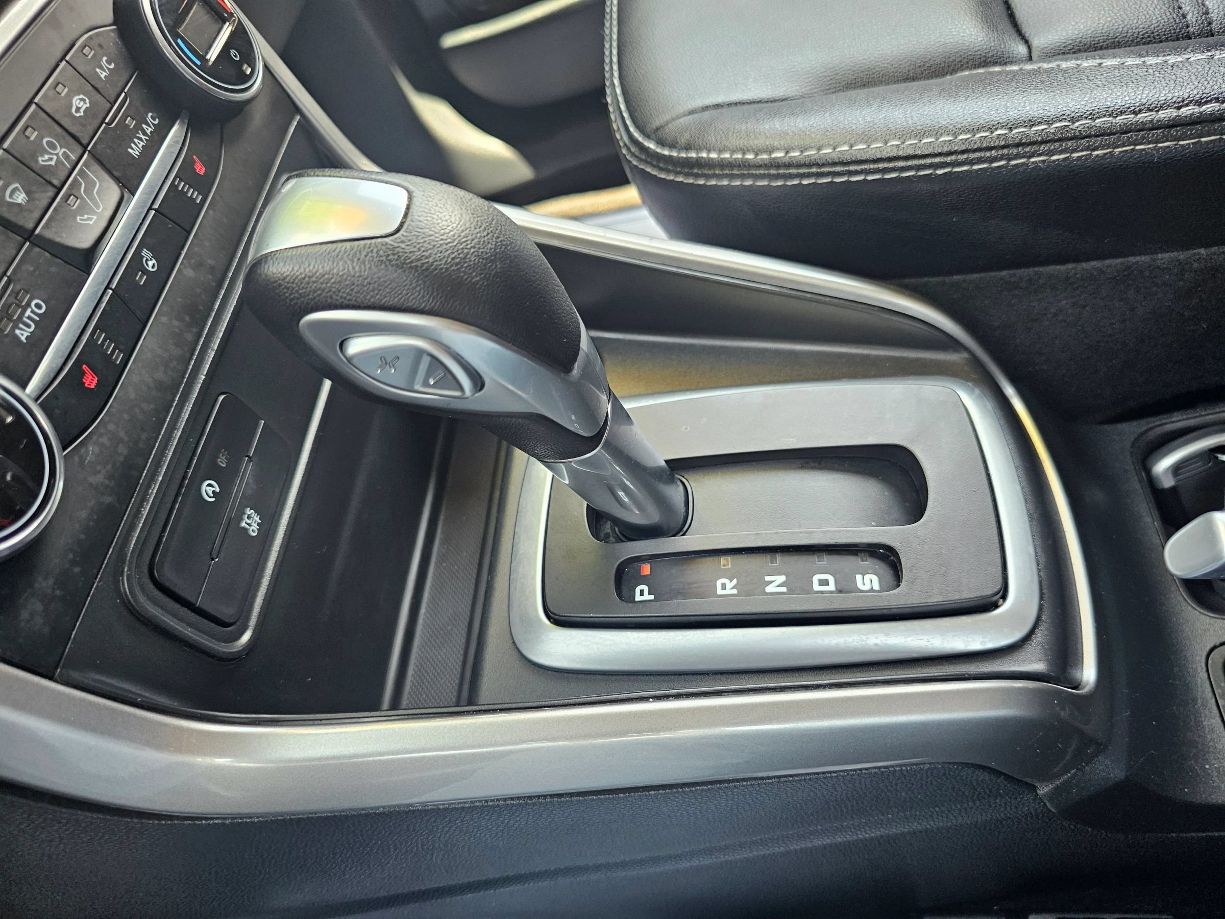 Used 2022 Ford EcoSport Titanium w/ Interior Protection Package AWD/4WD image 16