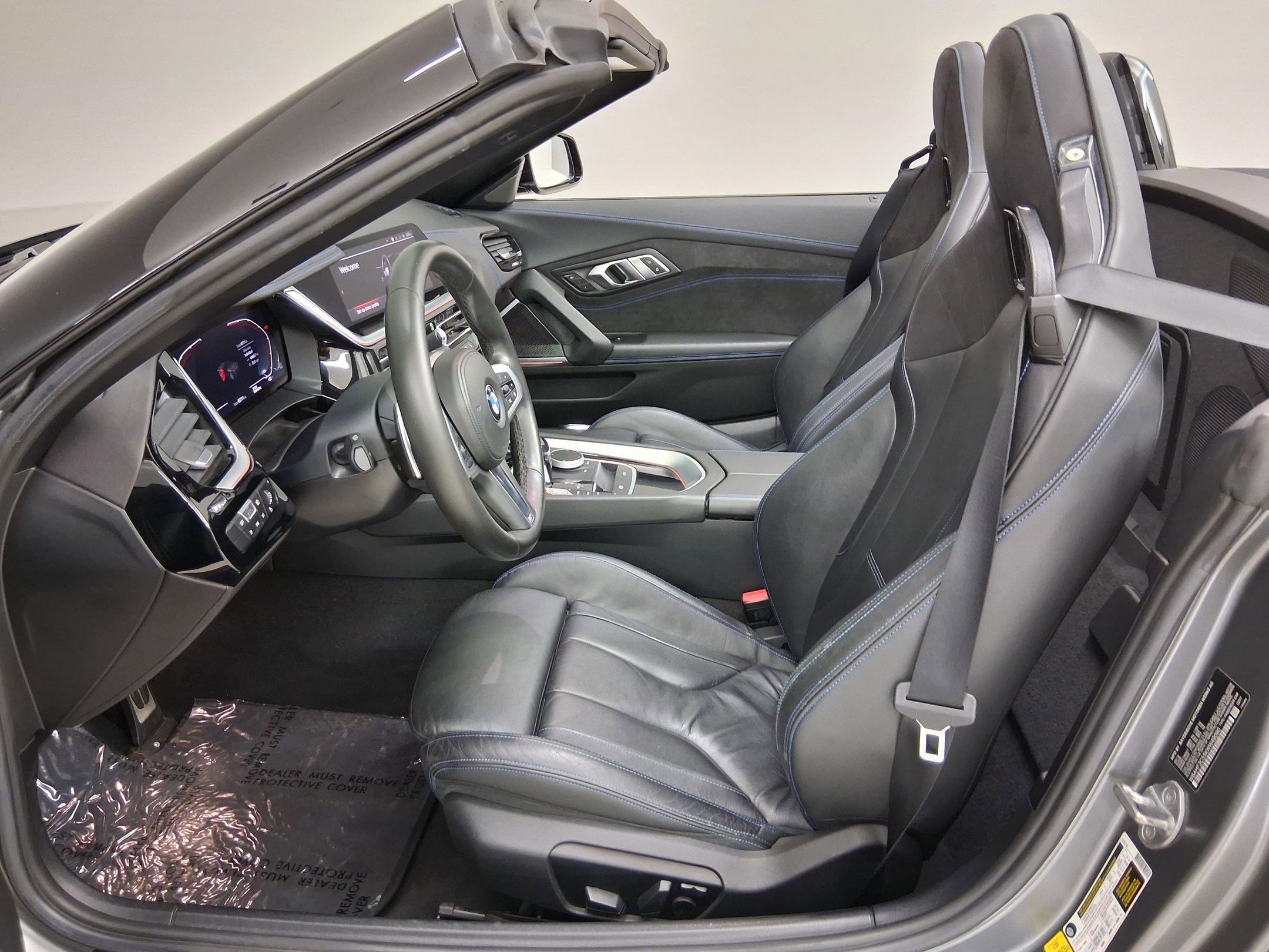 Used 2019 BMW Z4 sDrive30i w/ M Sport Package RWD image 3