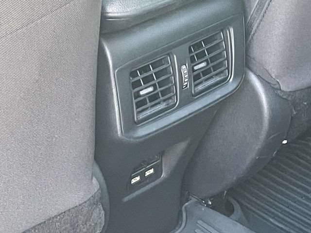 Used 2021 Toyota RAV4 XLE FWD image 11