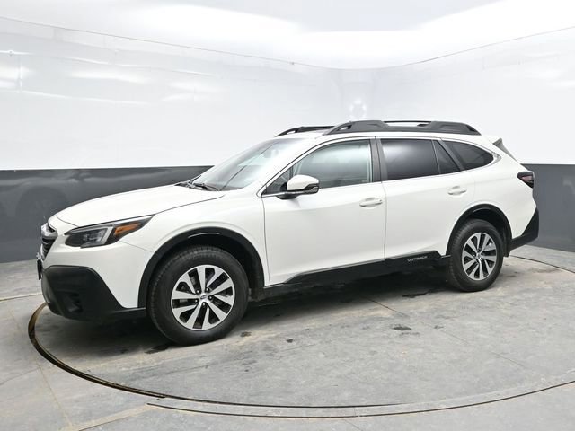 Used 2021 Subaru Outback Premium image 3