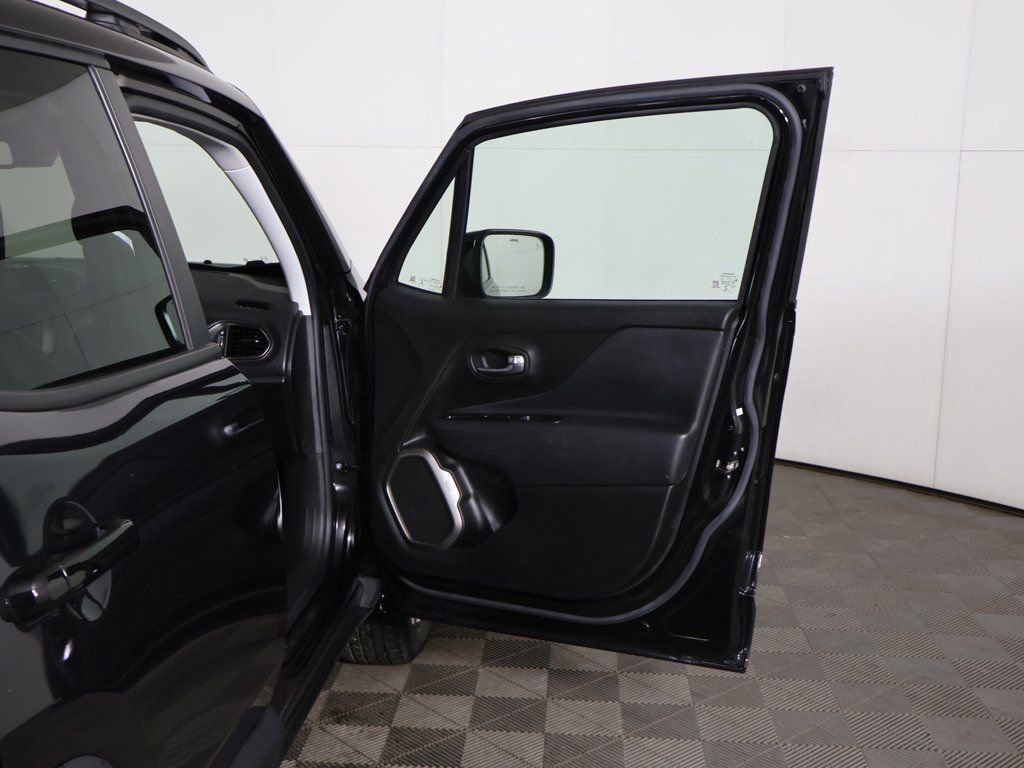 Used 2022 Jeep Renegade Limited AWD/4WD image 19