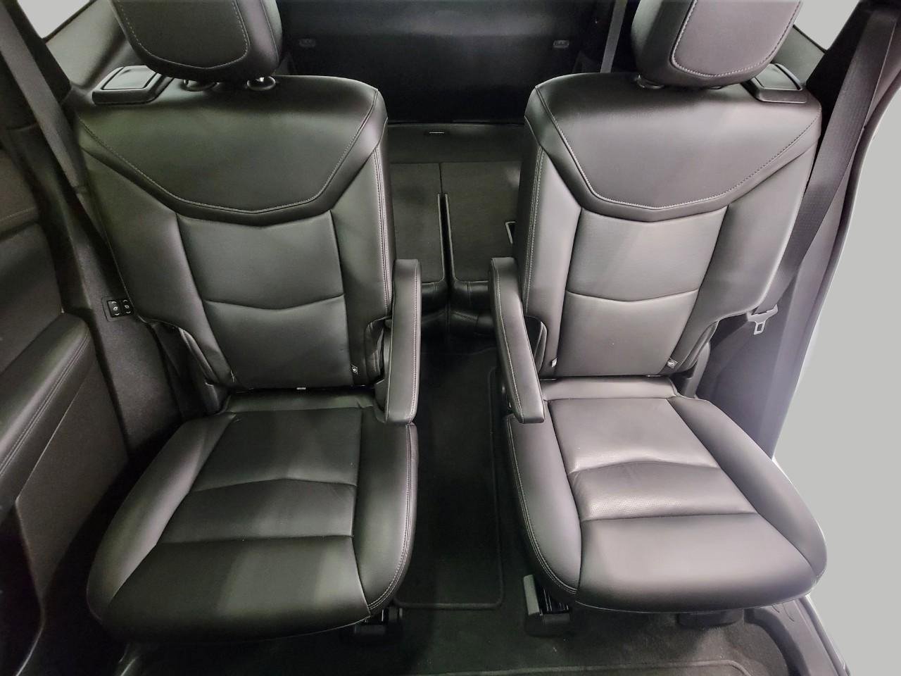 Used 2025 Cadillac XT6 Premium Luxury image 24