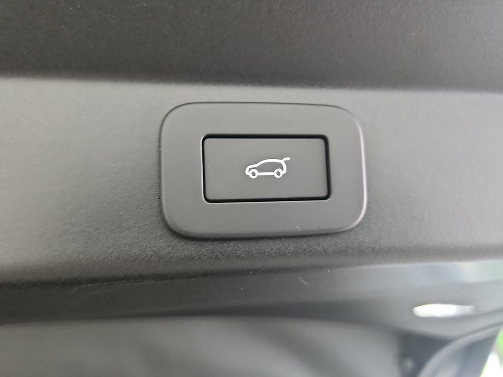 Used 2025 Land Rover Range Rover Sport SE AWD/4WD image 28