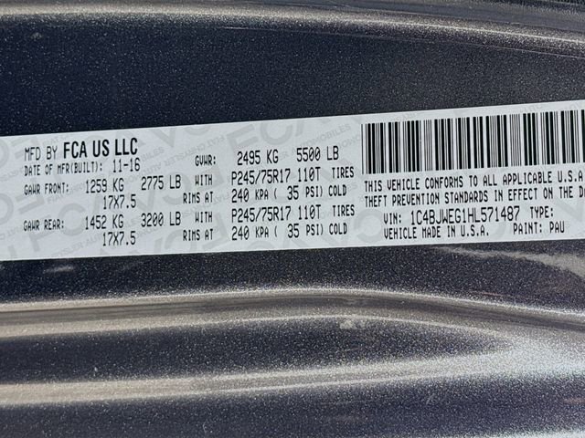 Used 2017 Jeep Wrangler Unlimited Sahara image 27