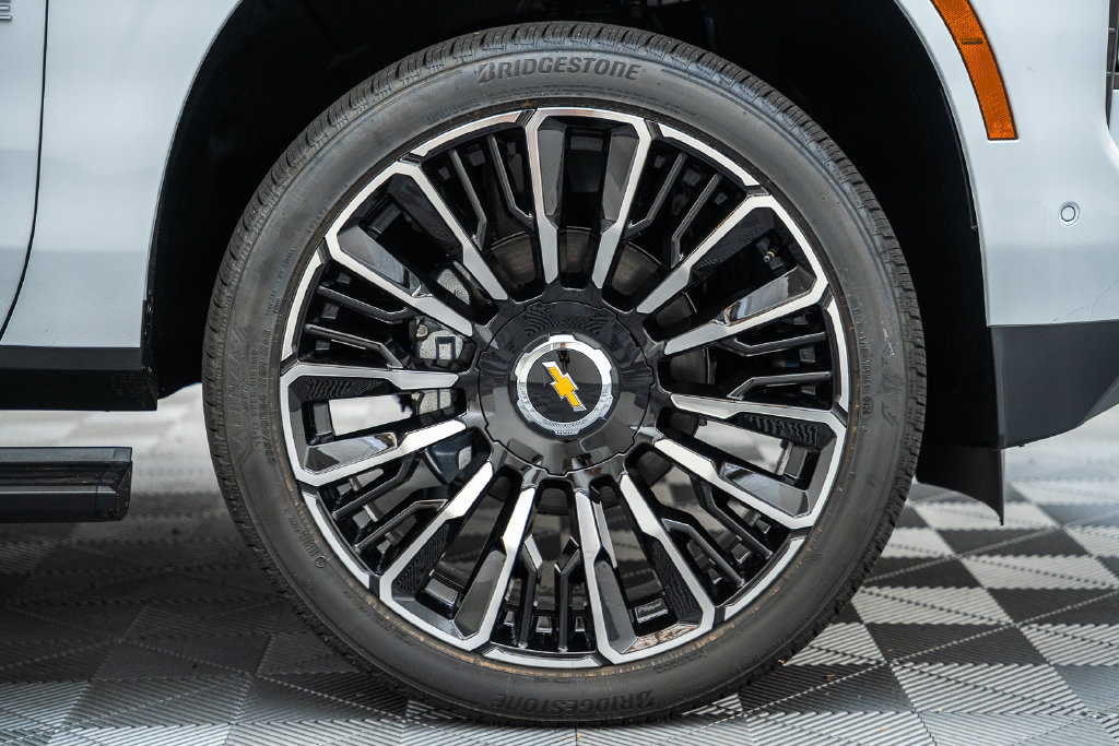 New 2026 Chevrolet Tahoe High Country AWD/4WD image 21