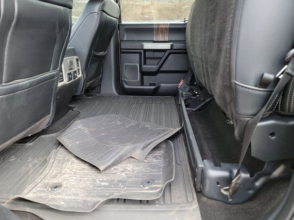 Used 2019 Ford F150 Lariat w/ Equipment Group 502A Luxury image 3