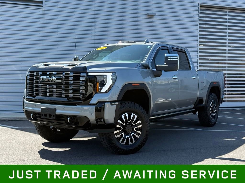 Used 2025 GMC Sierra 2500 Denali Ultimate image 1