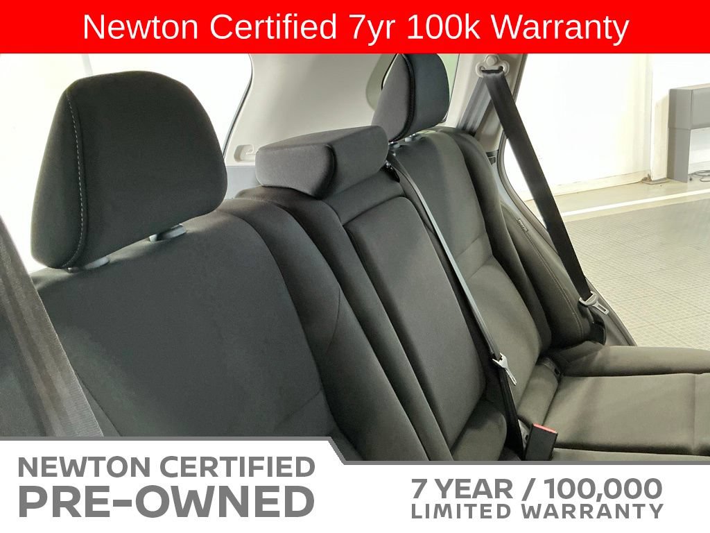 Used 2025 Nissan Rogue S FWD image 17