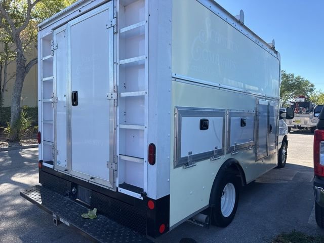 Certified 2023 Ford E-450 and Econoline 450 Super Duty w/ Power Windows & Locks Group image 9