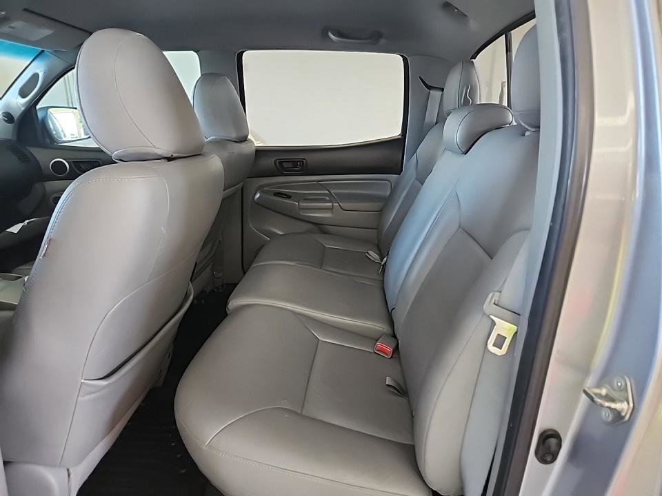 Used 2015 Toyota Tacoma PreRunner image 15