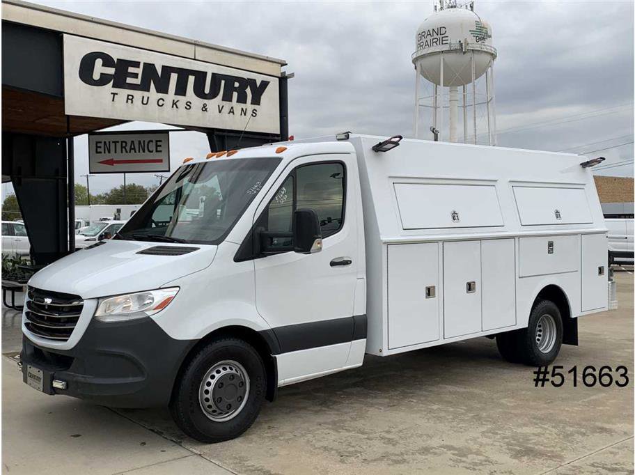 Used 2019 Freightliner Sprinter 3500 w/ Premium Package