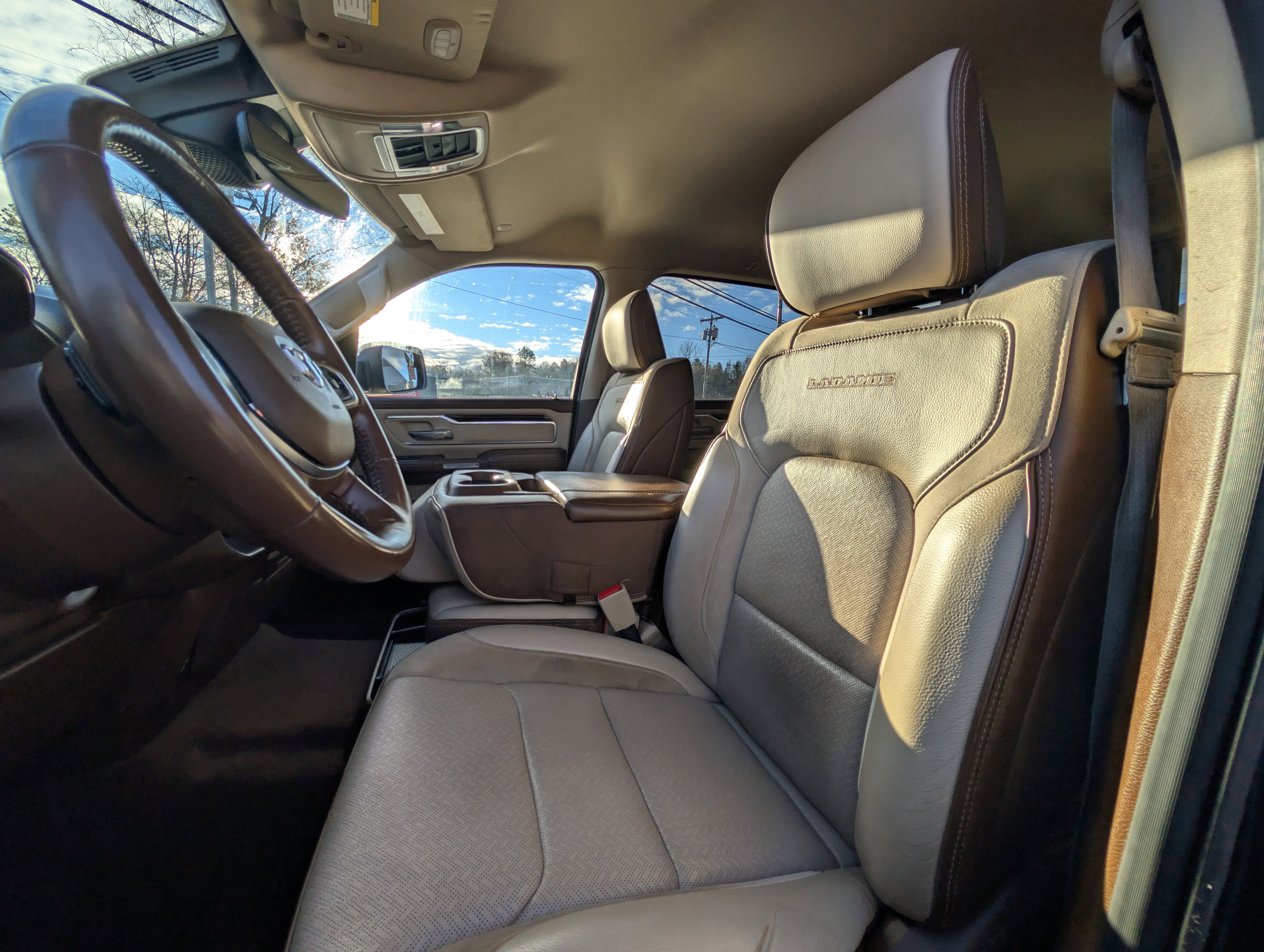 Used 2021 RAM 1500 Laramie image 36