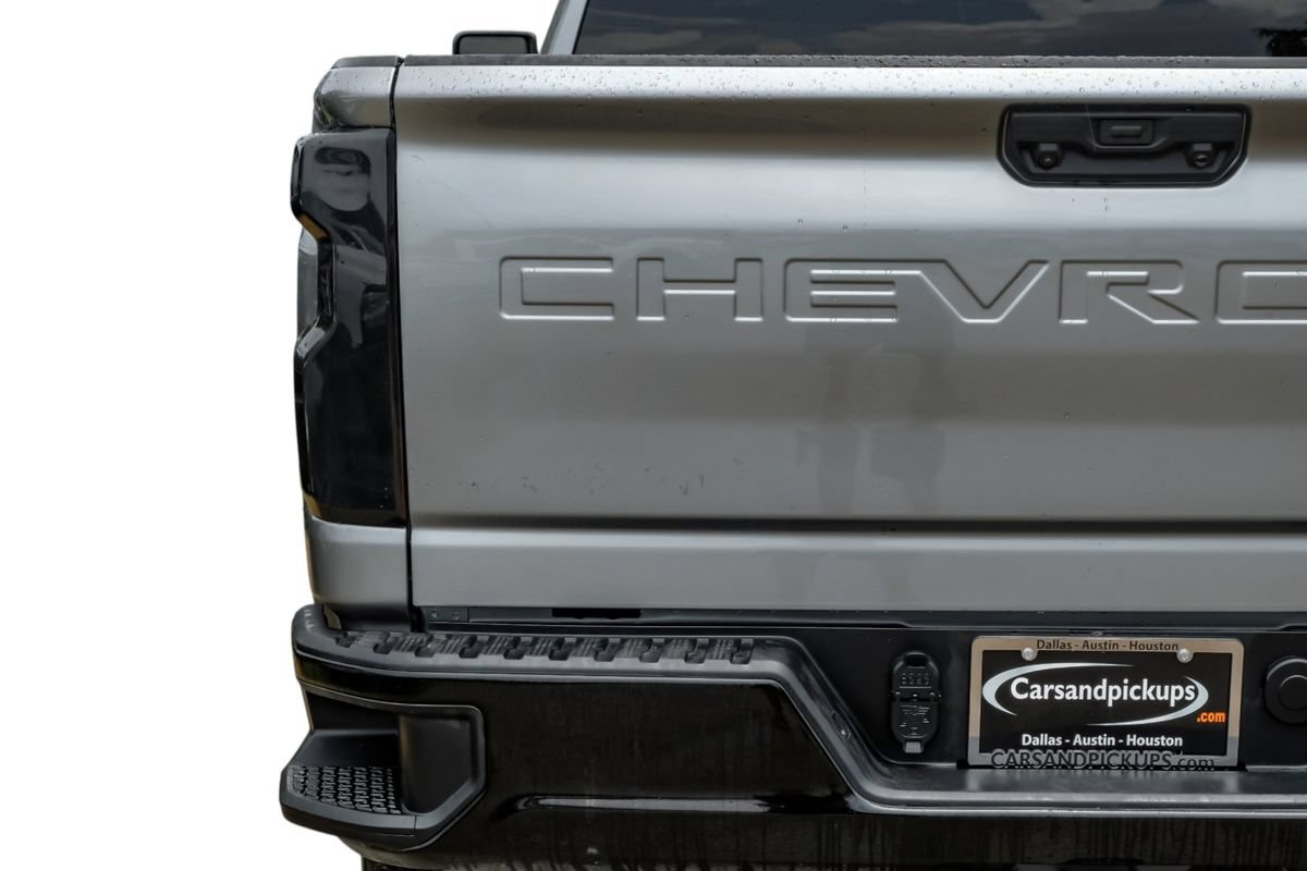 Used 2026 Chevrolet Silverado 2500 Custom w/ Custom Convenience Package AWD/4WD image 50