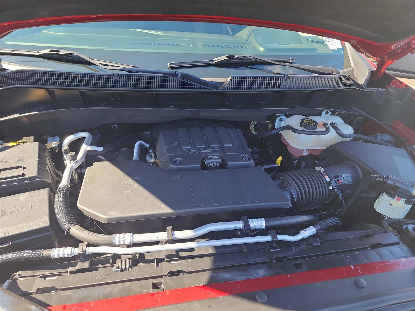 Used 2024 Chevrolet Silverado 1500 LT image 14