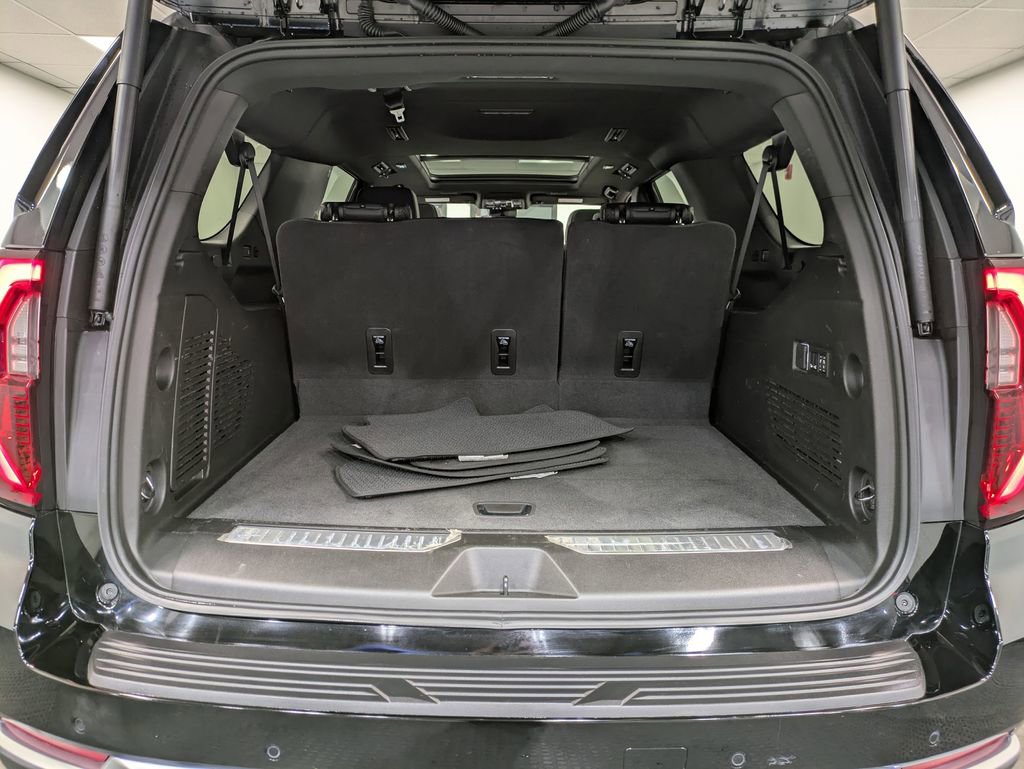 Used 2026 GMC Yukon XL Denali w/ Sun & Power Step Package image 25