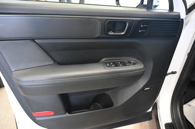 Used 2024 Hyundai Santa Fe Calligraphy AWD/4WD image 29