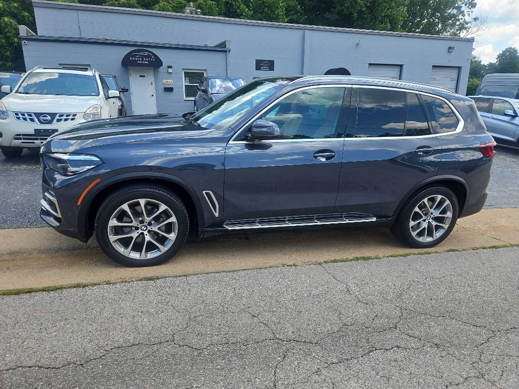 Used 2021 BMW X5 xDrive40i w/ Convenience Package image 1