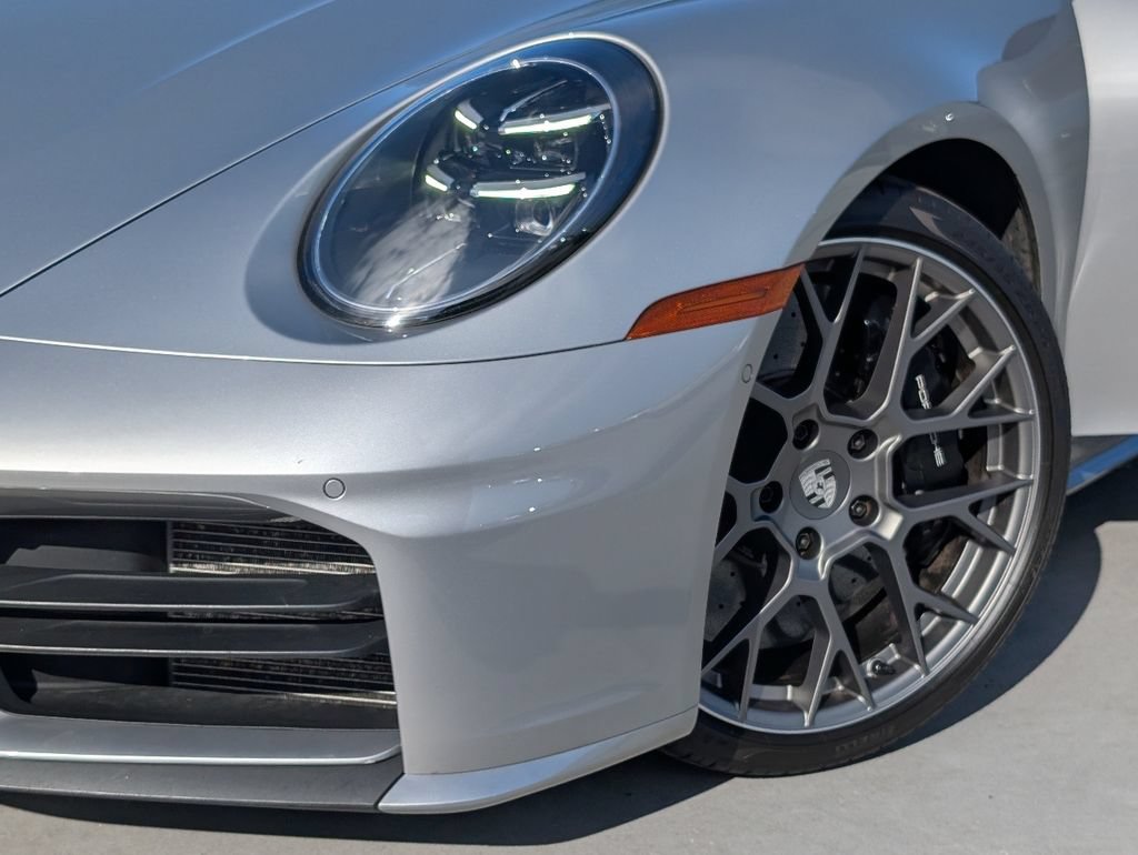Used 2025 Porsche 911 Carrera S RWD image 10