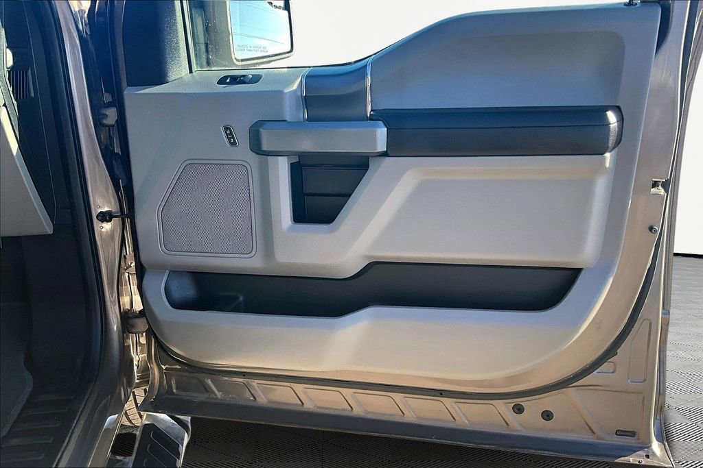 Used 2018 Ford F150 XLT w/ Equipment Group 302A Luxury image 24