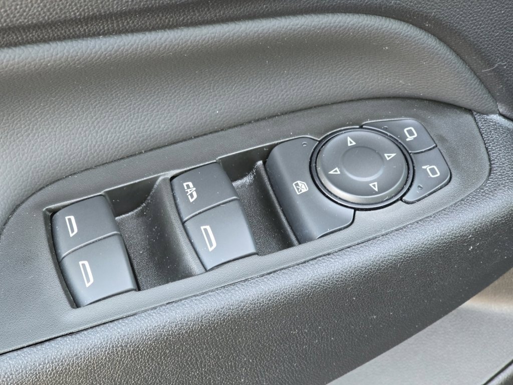 Used 2024 Chevrolet Equinox LT w/ LPO, Floor Liner Package image 20