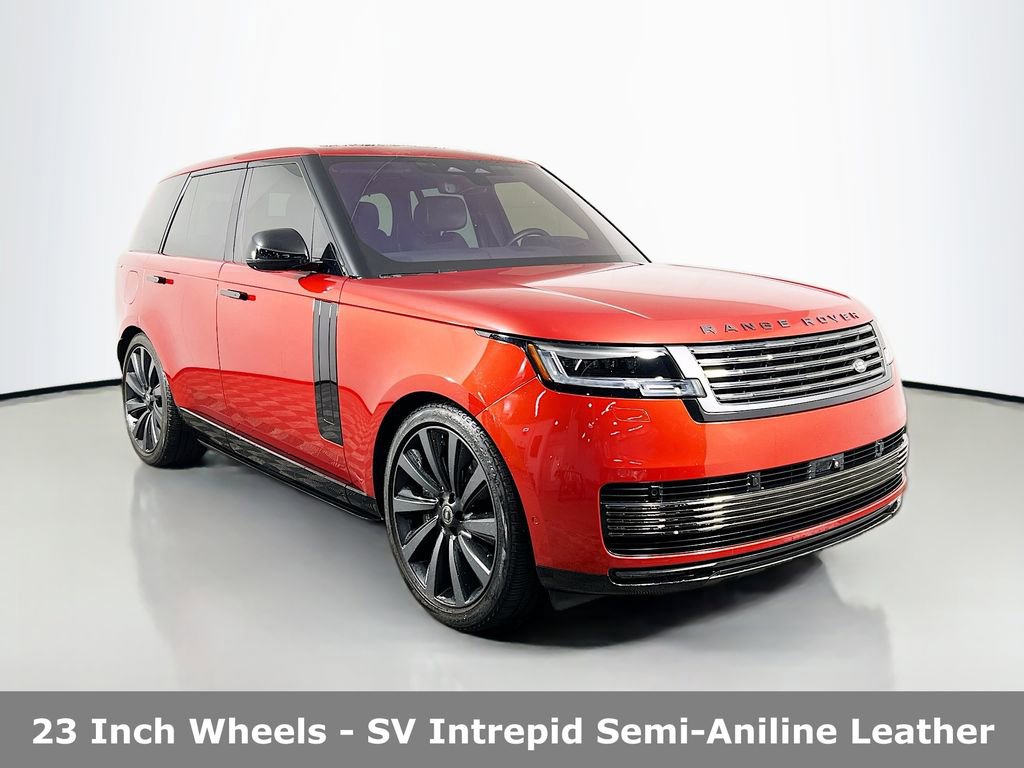 Used 2023 Land Rover Range Rover SV image 3