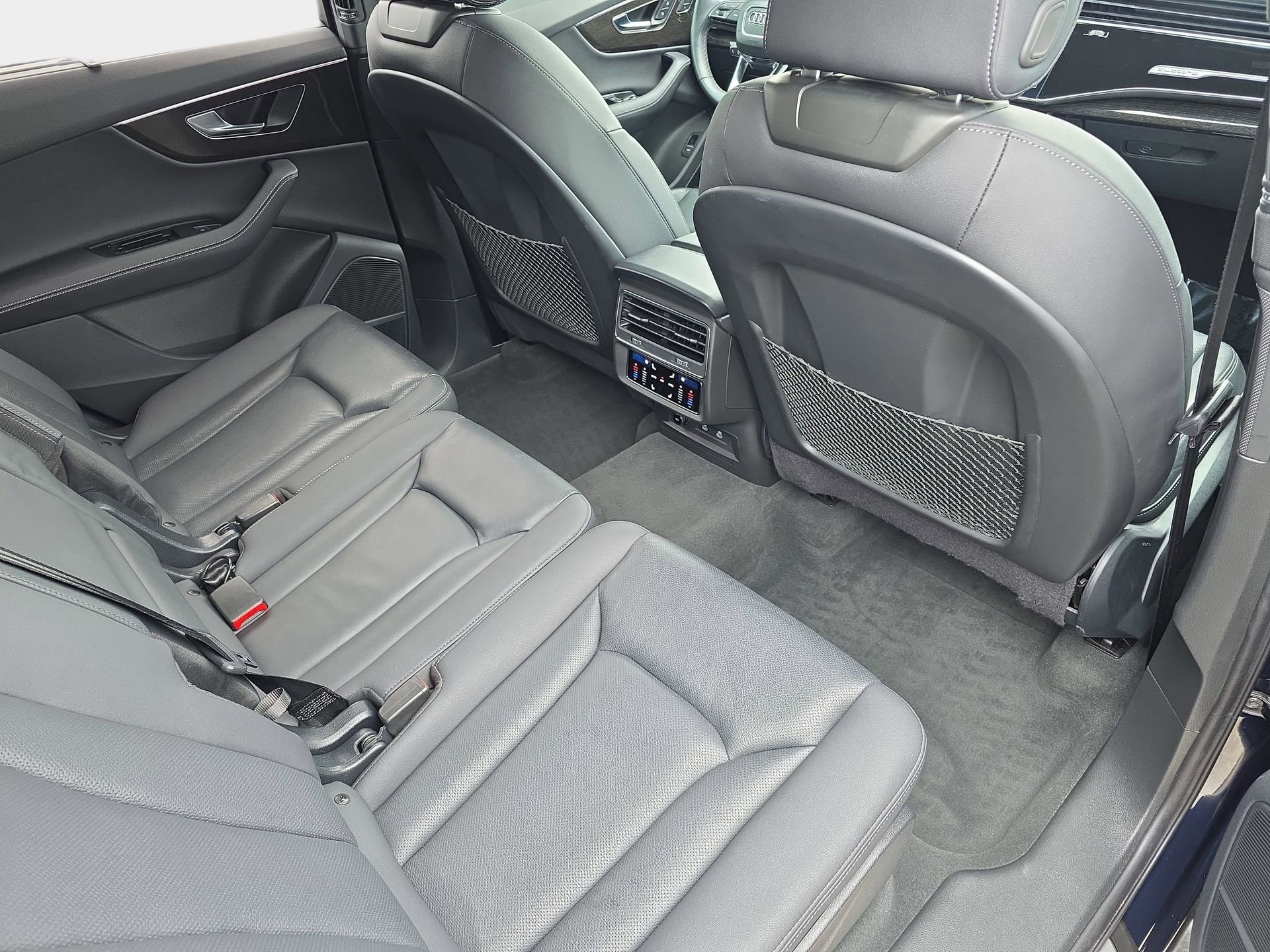 Used 2025 Audi Q7 3.0T Premium Plus image 11