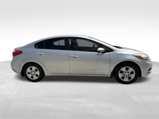Used 2015 Kia Forte LX FWD image 6