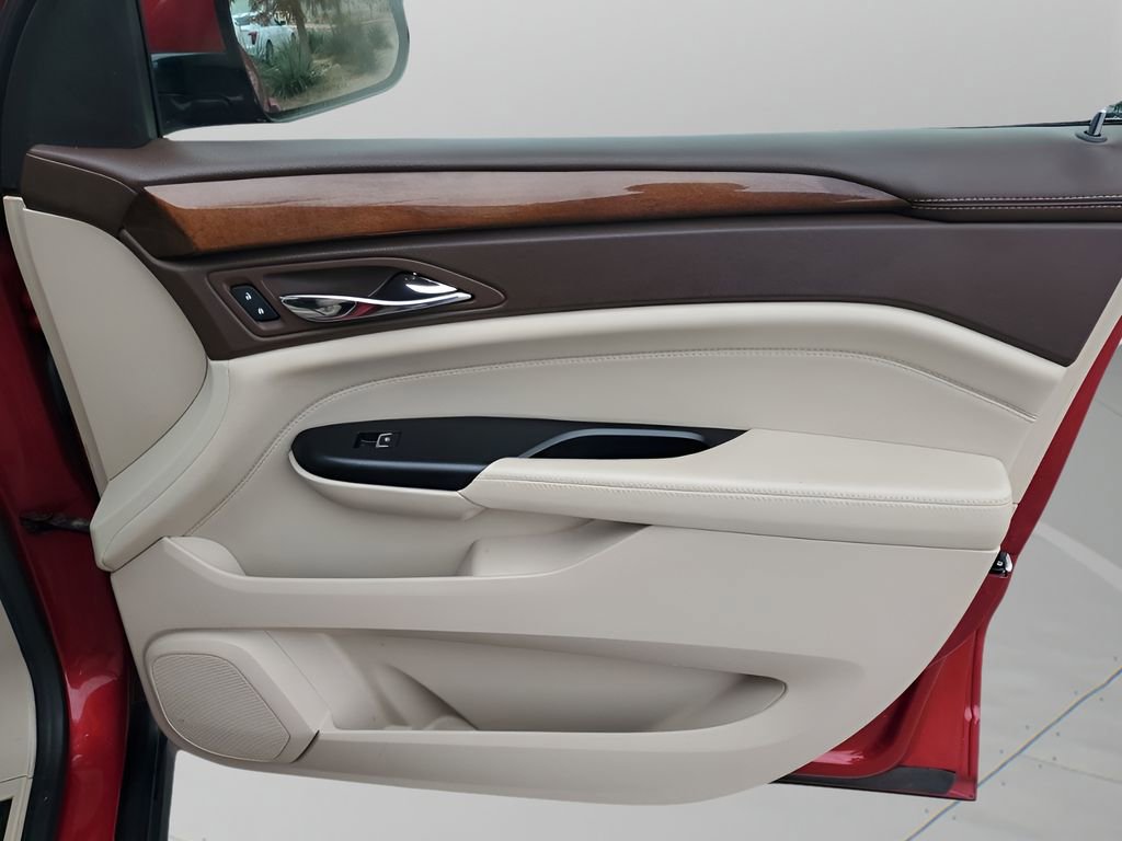 Used 2014 Cadillac SRX Premium image 13