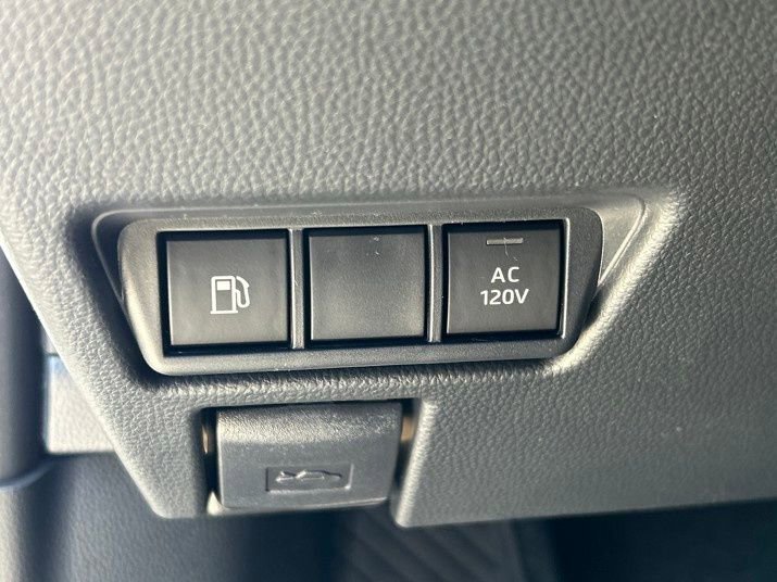 New 2026 Toyota Prius XSE image 24