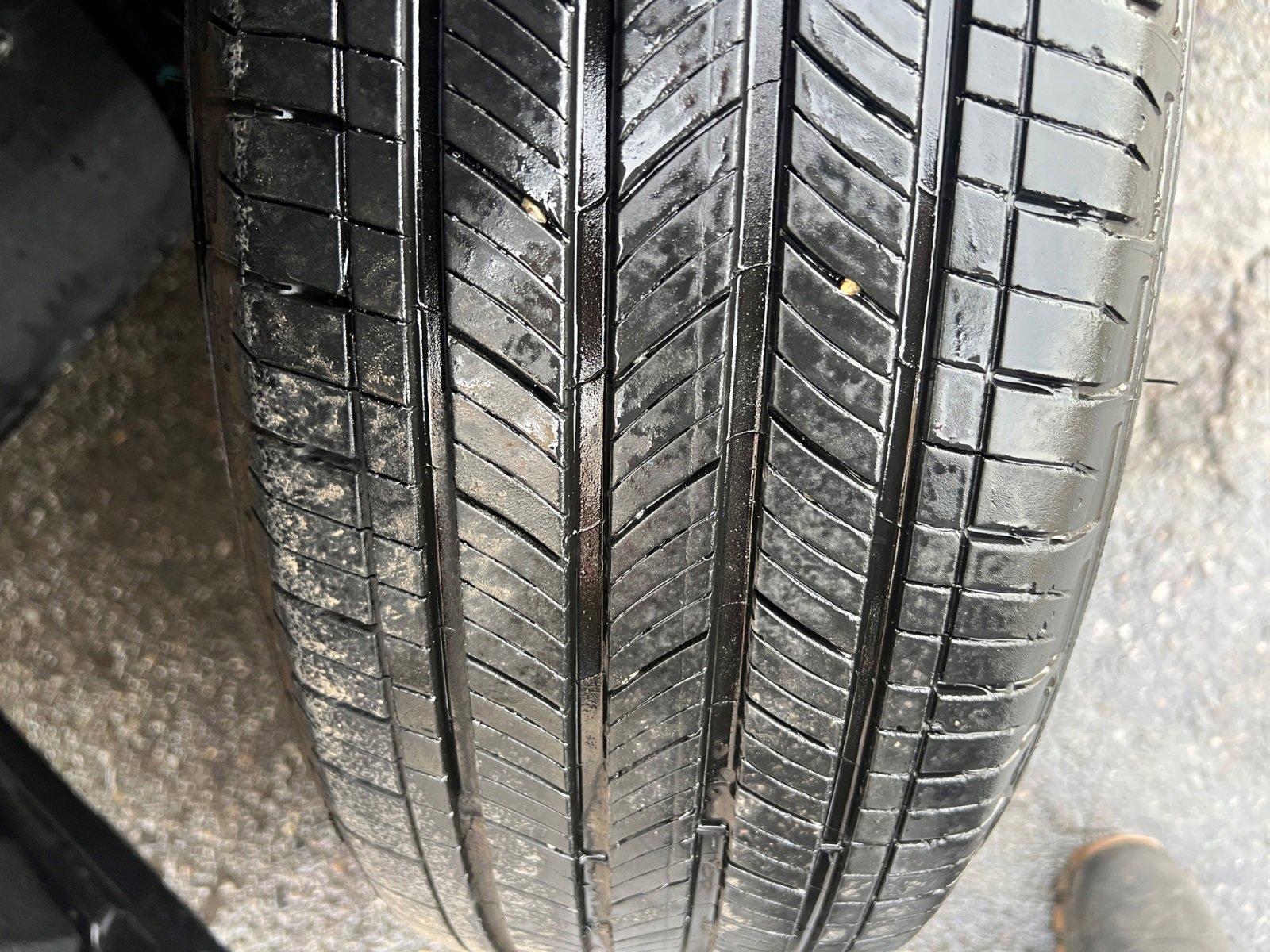 Used 2021 Toyota RAV4 XLE Premium image 33