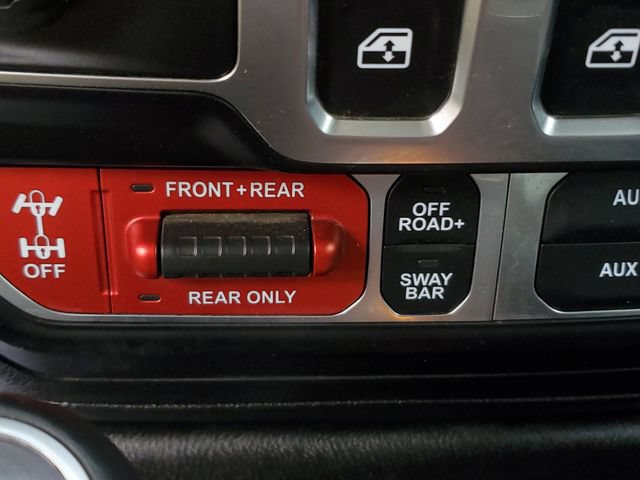 Used 2023 Jeep Wrangler Rubicon w/ Cold Weather Group AWD/4WD image 29