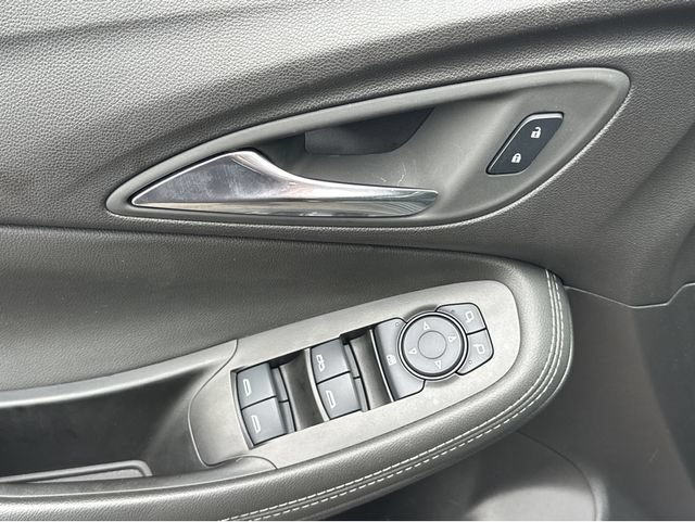 Used 2024 Buick Encore GX Preferred FWD image 29