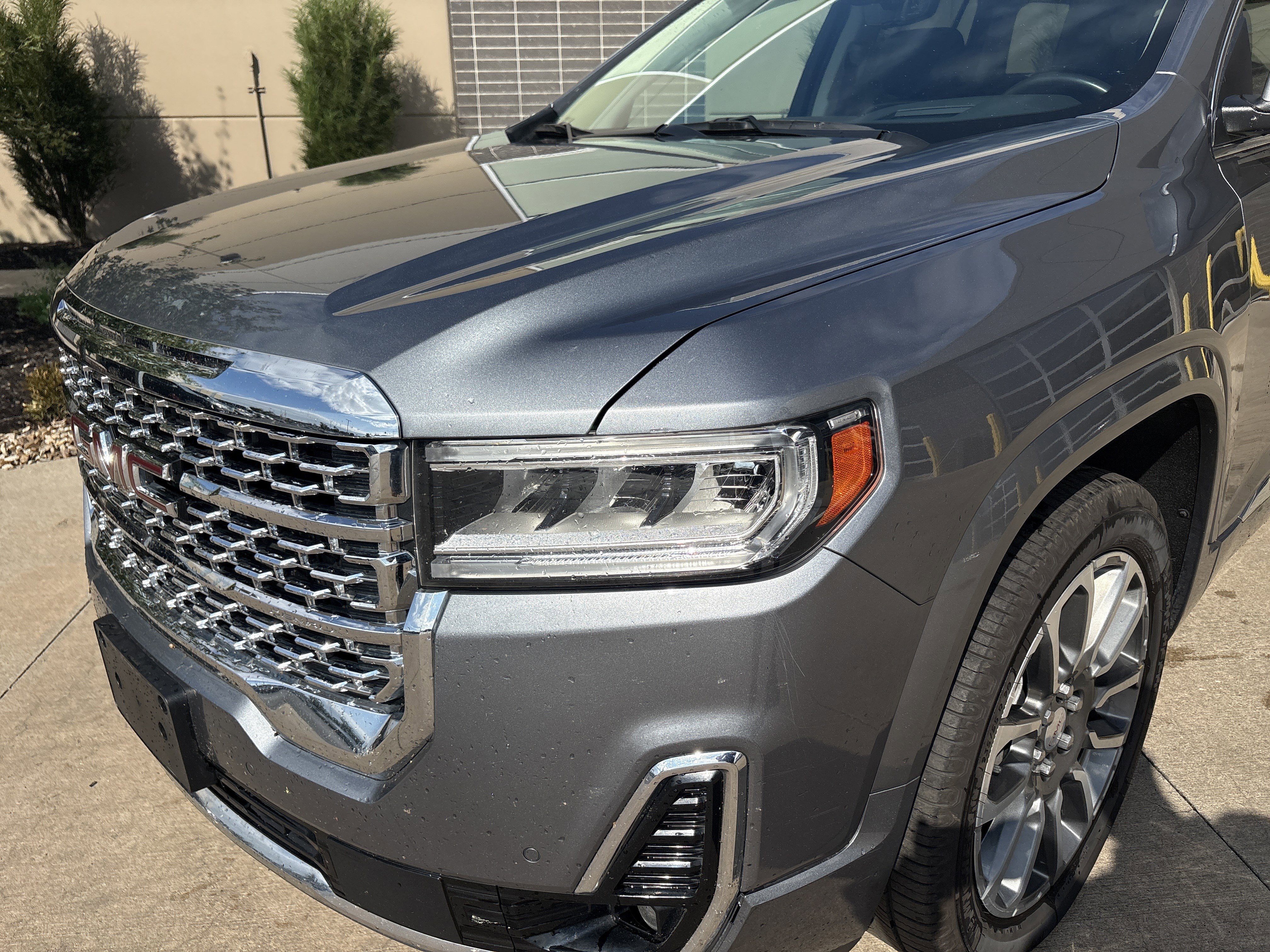 Used 2021 GMC Acadia Denali w/ Denali Technology Package image 6