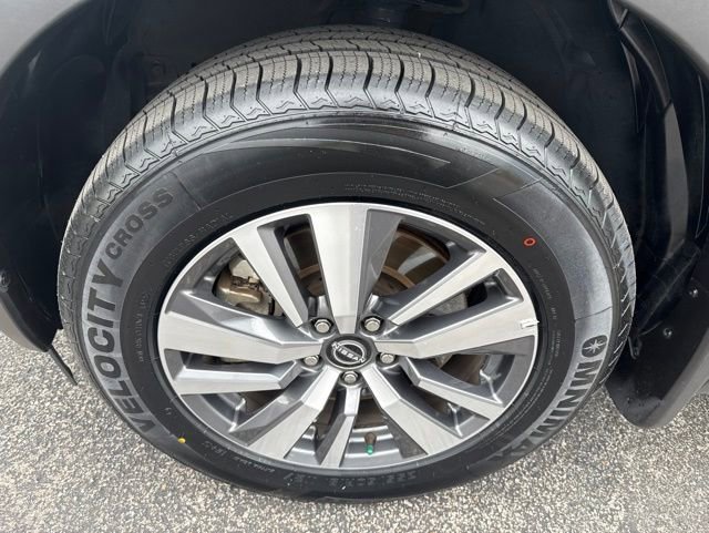 Used 2024 Nissan Pathfinder SL AWD/4WD image 12