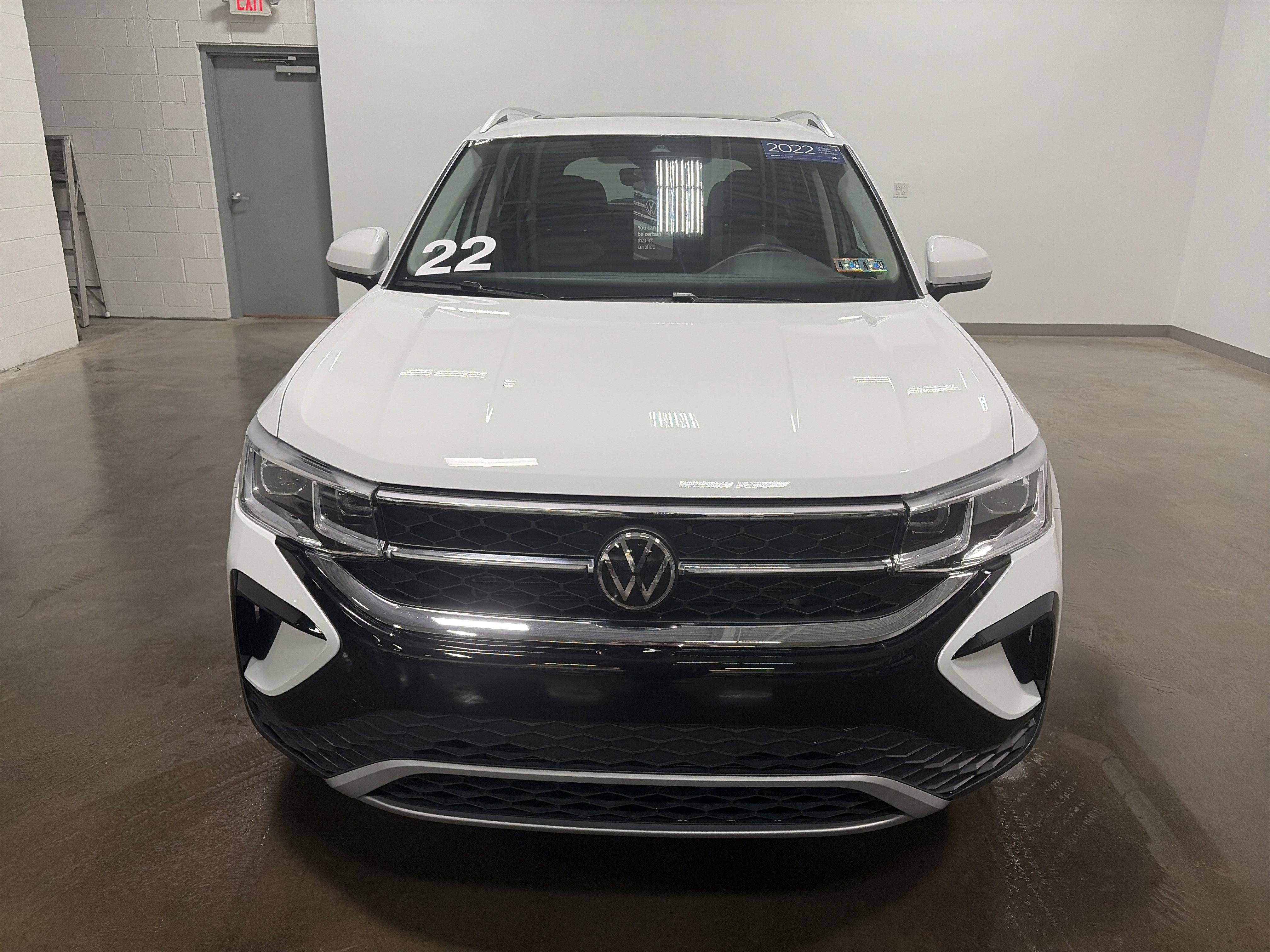 Certified 2022 Volkswagen Taos SEL AWD/4WD image 8