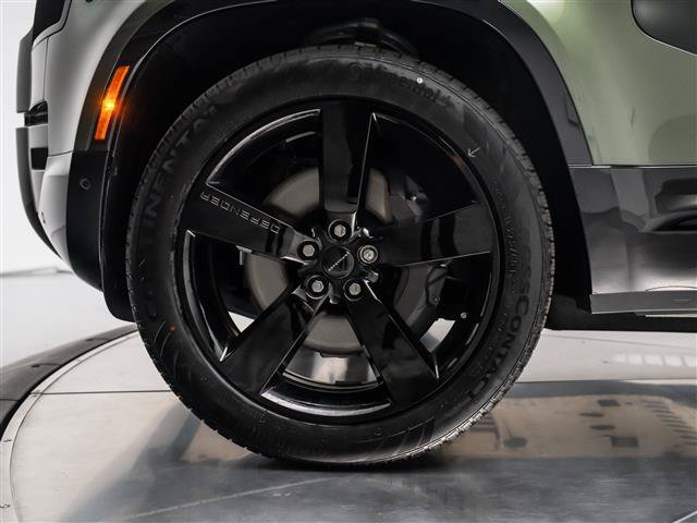 New 2026 Land Rover Defender 110 X-Dynamic SE AWD/4WD image 11