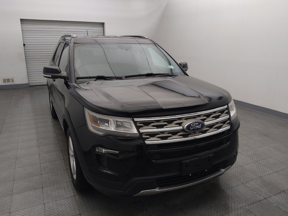 Used 2018 Ford Explorer XLT w/ Equipment Group 201A FWD image 14