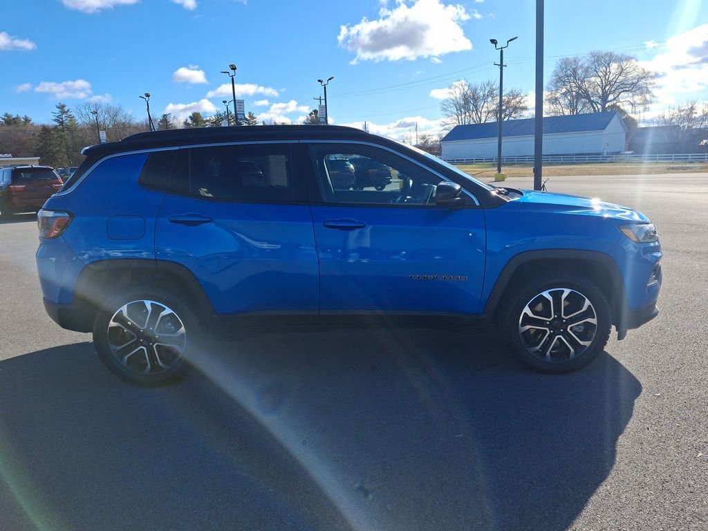 Used 2024 Jeep Compass Limited w/ Sun and Sound Group image 8