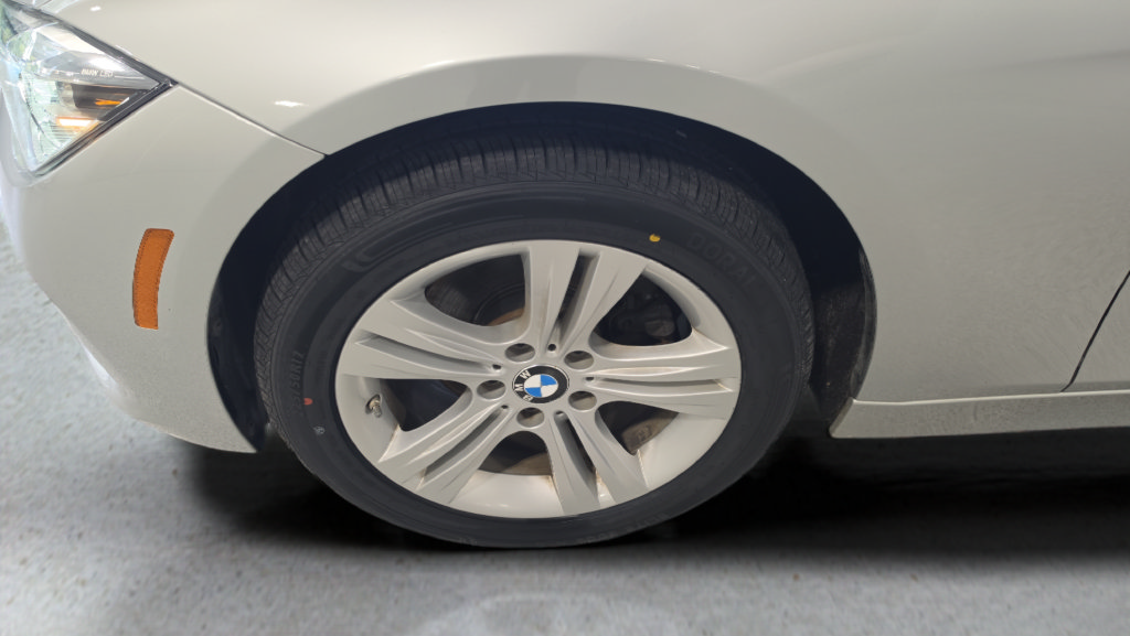 Used 2018 BMW 330i xDrive Sedan w/ Convenience Package AWD/4WD image 10