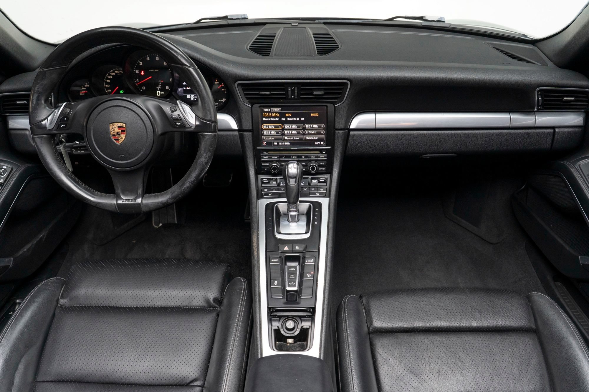 Used 2013 Porsche 911 Carrera 4 AWD/4WD image 2