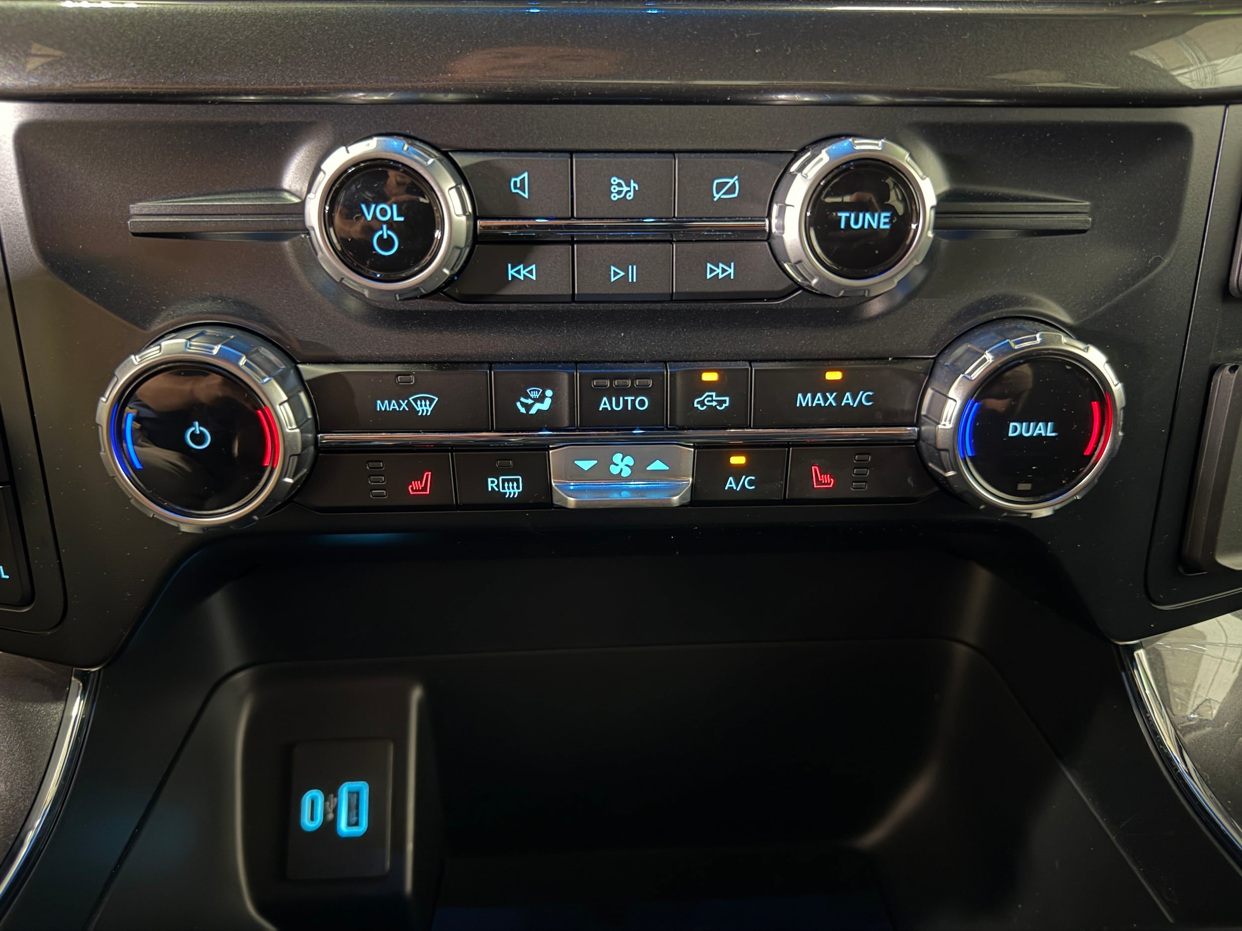 Used 2023 Ford F150 XLT w/ Equipment Group 302A High AWD/4WD image 26