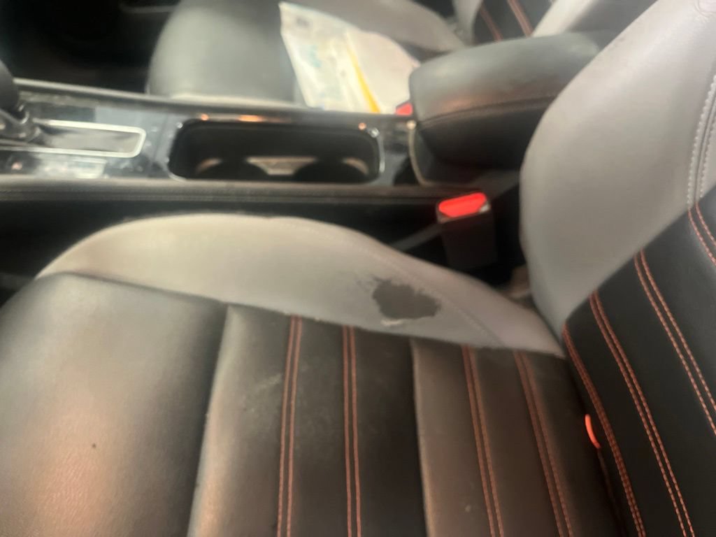 Used 2022 Nissan Kicks SR w/ Premium Package FWD image 16