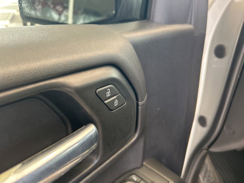 Used 2020 Chevrolet Silverado 1500 LT w/ All-Star Edition image 35