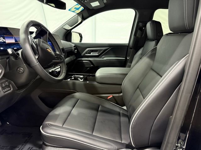 Used 2025 Chevrolet Silverado EV LT image 14