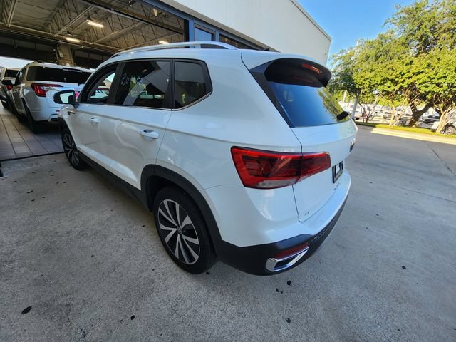Used 2024 Volkswagen Taos SE FWD image 6