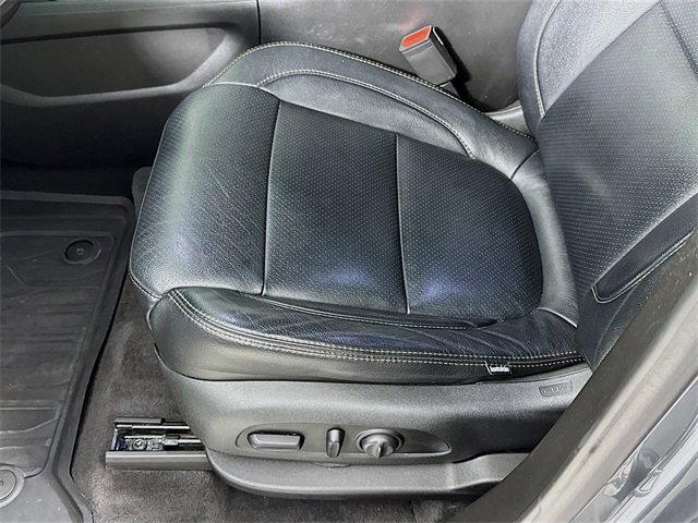 Used 2020 Chevrolet Traverse LT image 20