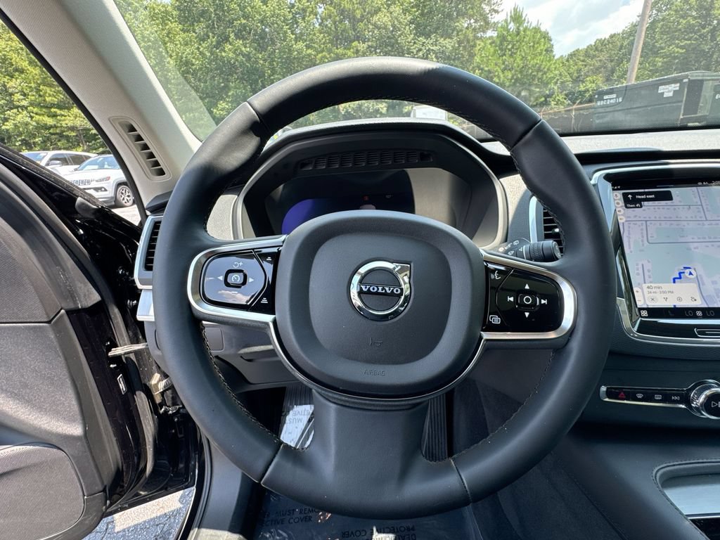 Used 2024 Volvo XC90 B5 Core AWD/4WD image 16
